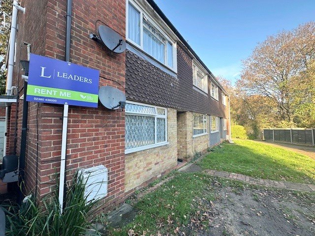 2 bedroom maisonette to rent - Rutland Way, Southampton, Hampshire, SO18 - Property View 1