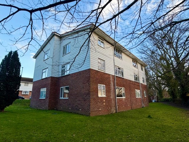 1 bedroom apartment to rent - Quayside Road, Southampton, Hampshire, SO18 - Property View 1