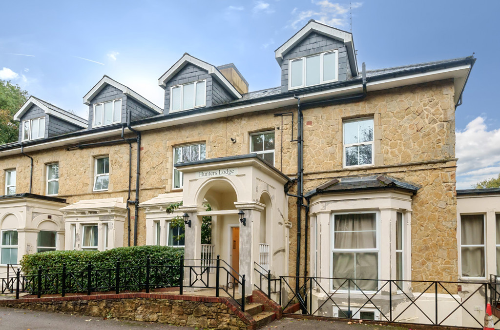 Hunters Lodge, Nutfield Road, Redhill, Surrey, RH1