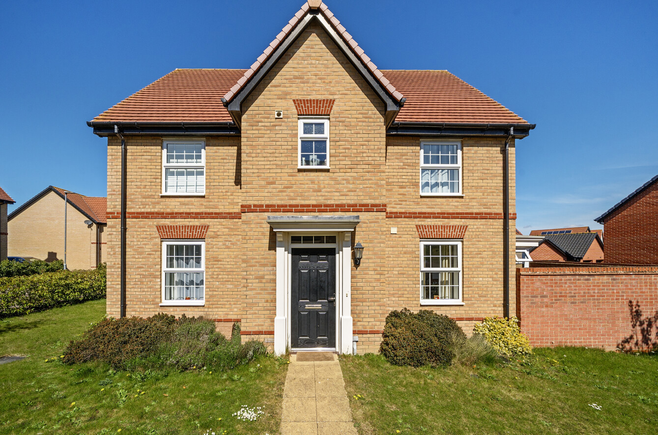 Brickle Wood Avenue, Poringland, Norwich, Norfolk, NR14