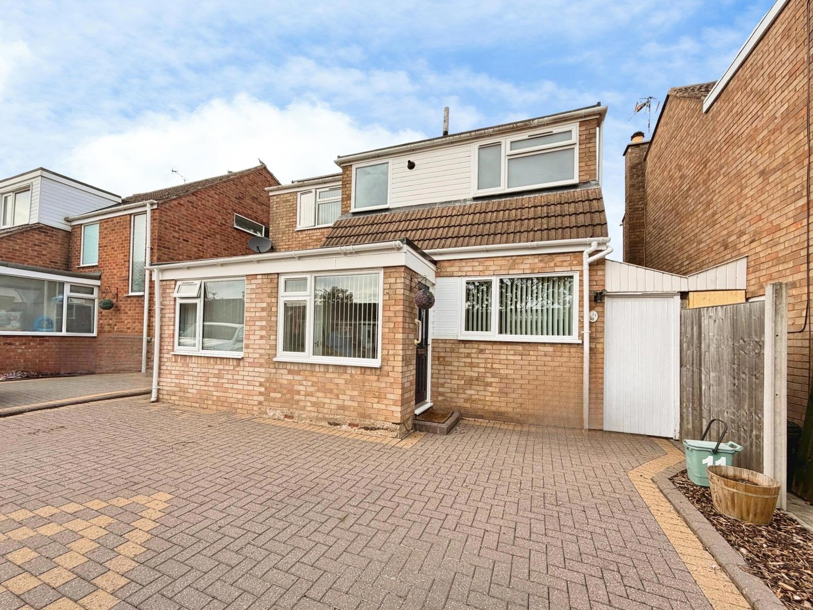 Curlieu Close