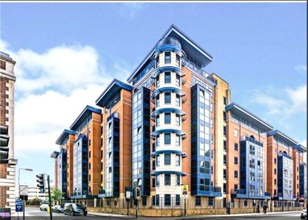 2 bedroom apartment for sale - Canute Road, Southampton, Hampshire, SO14 - Property View 1