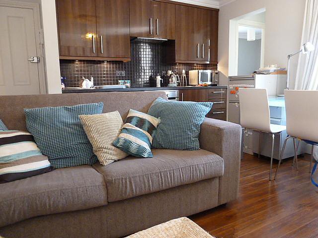 1 bedroom apartment to rent - Linkfield Street, Redhill, RH1 - Property View 1